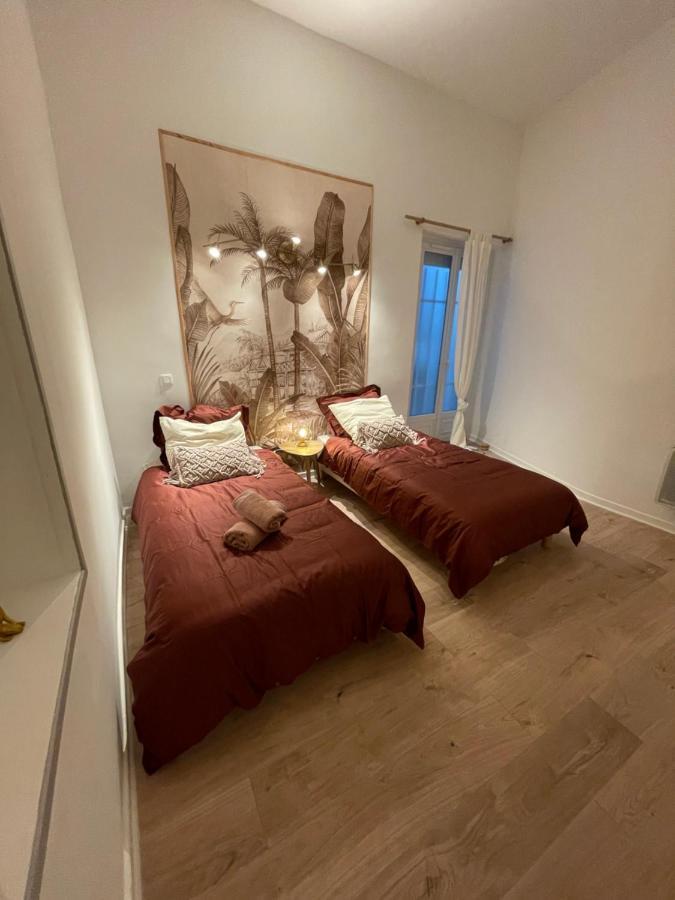 Le Casimir - Superbe T3 En Plein Centre Ville Renove Avec Gout - Wifi Béziers Dış mekan fotoğraf